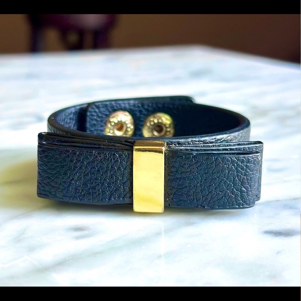 Source Unknown Black and Gold Jewelry Bracelet